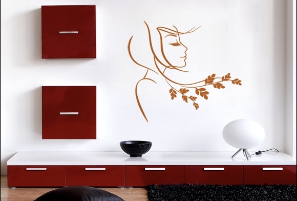 Mädchen mit Blumenranke